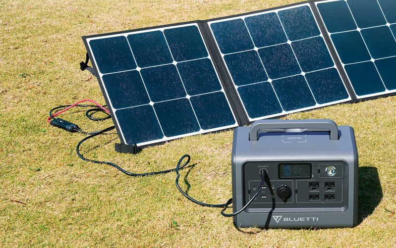 Portable Power Station with solar panel
